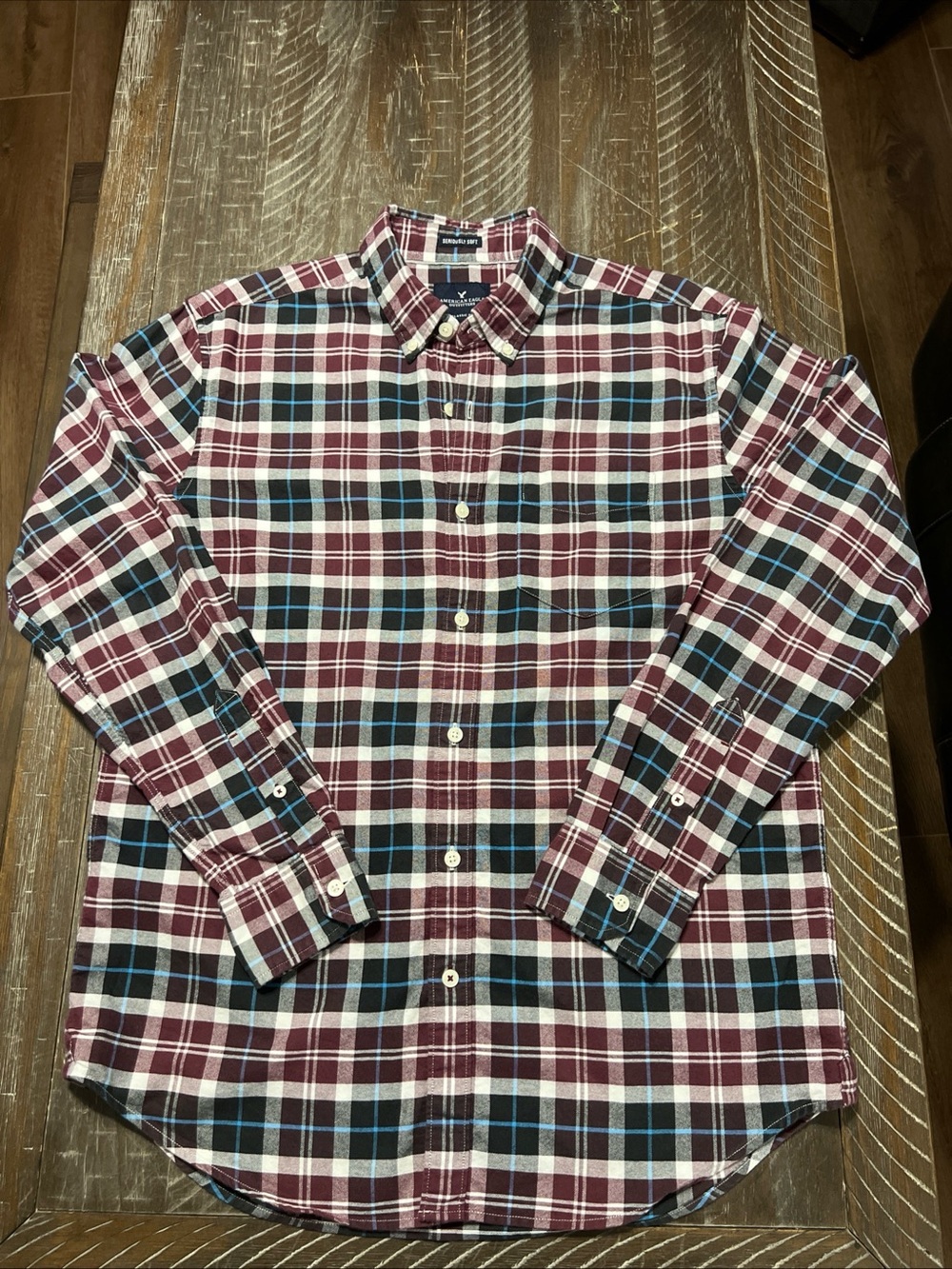 American Eagle Outfitters Seriously Soft Maroon Plaid Button-Down Shirt Sz M